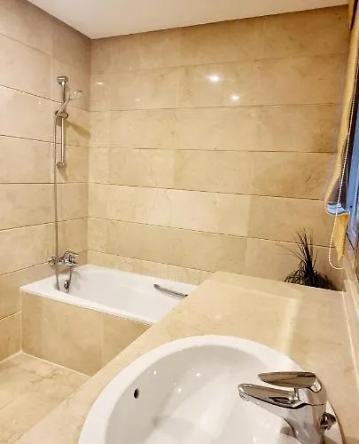 فيلة - Playa - En Park Con Terraza Y Jardin Privado Pb6