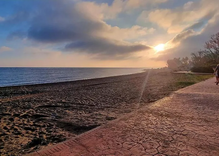 - Playa - En Park Con Terraza Y Jardin Privado Pb6 فيلة *