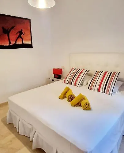 فيلة - Playa - En Park Con Terraza Y Jardin Privado Pb6