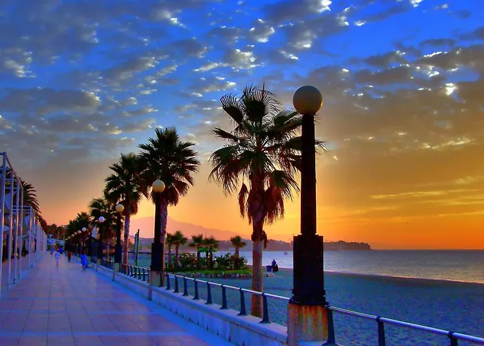 فيلة - Playa - En Park Con Terraza Y Jardin Privado Pb6 إِستيبونا