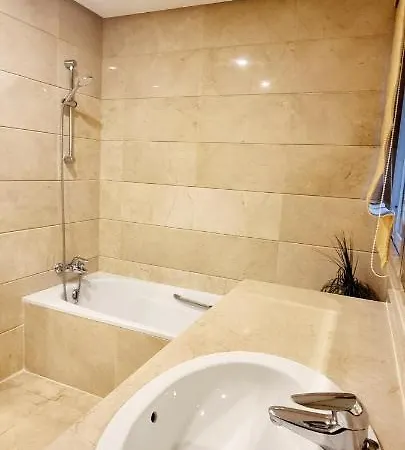 Villa - Playa - En Park Con Terraza Y Jardin Privado Pb6