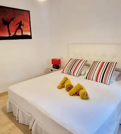 Vila - Playa - En Park Con Terraza Y Jardin Privado Pb6